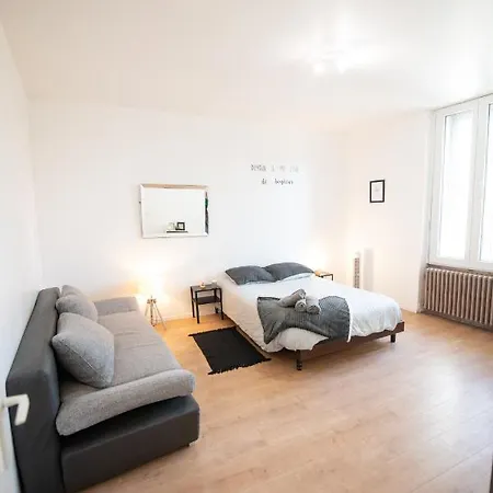 Aux Portes De Lyon Confort Emplacement Ideale Netflix Givors